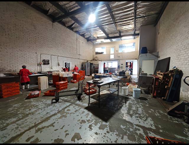 201M² WAREHOUSE FOR SALE IN CITY DEEP